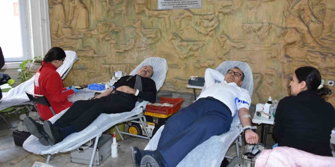 İl Tarım Müdürlüğü personeli Kızılay’a kan bağışında bulundu