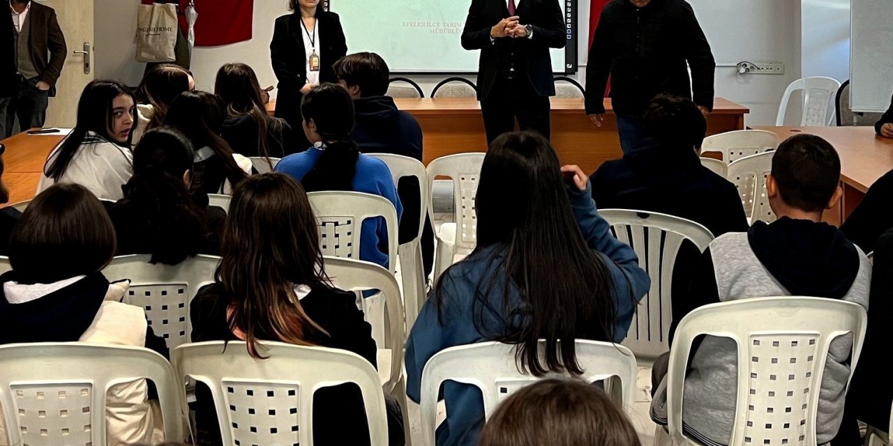 Efeler’de liseli gençlere gıda okuryazarlığı eğitimleri verildi