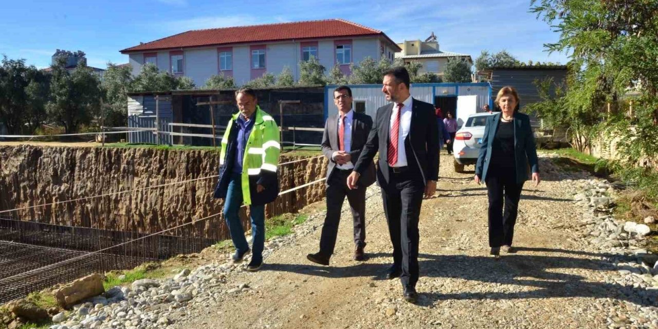 Manisa Milli Eğitim Müdürü Sarıgöl’de incelemelerde bulundu