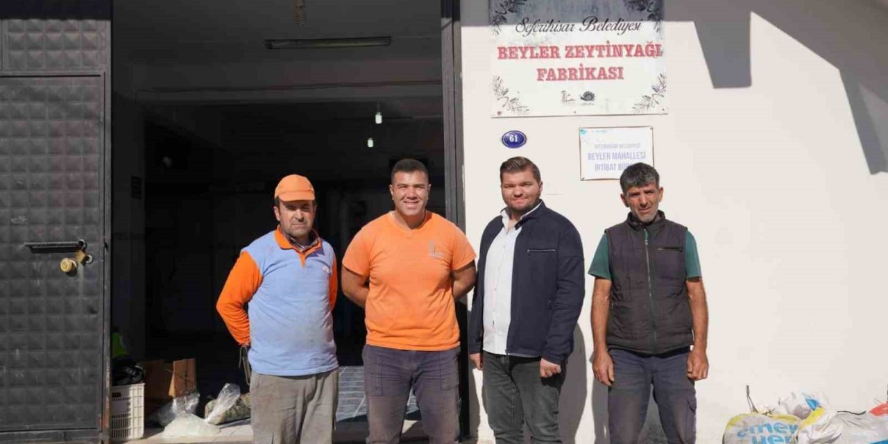 Seferihisar Belediyesi Zeytinyağı Fabrikası üreticiye can simidi oldu