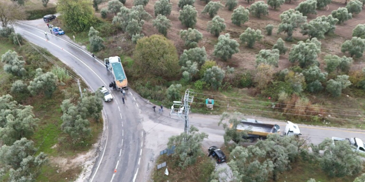 Milas’ta tırlar çarpıştı: 1 yaralı