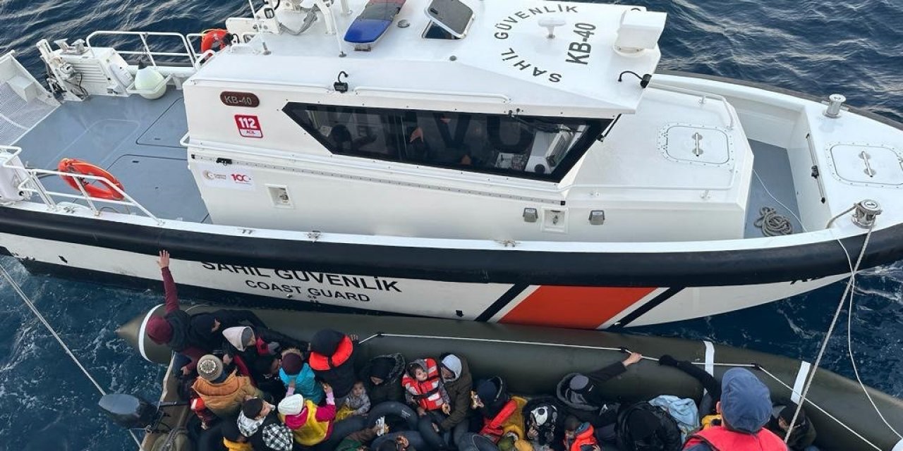 Radarla tespit edilen 40 düzensiz göçmen yakalandı
