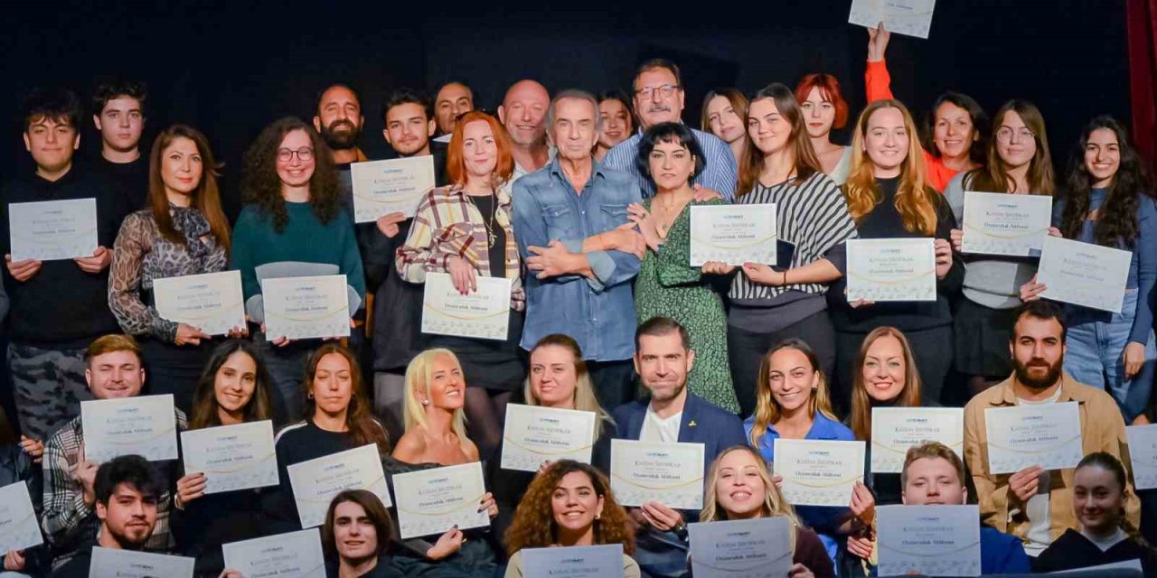Folkart Academy’de ilk sertifikalar verildi