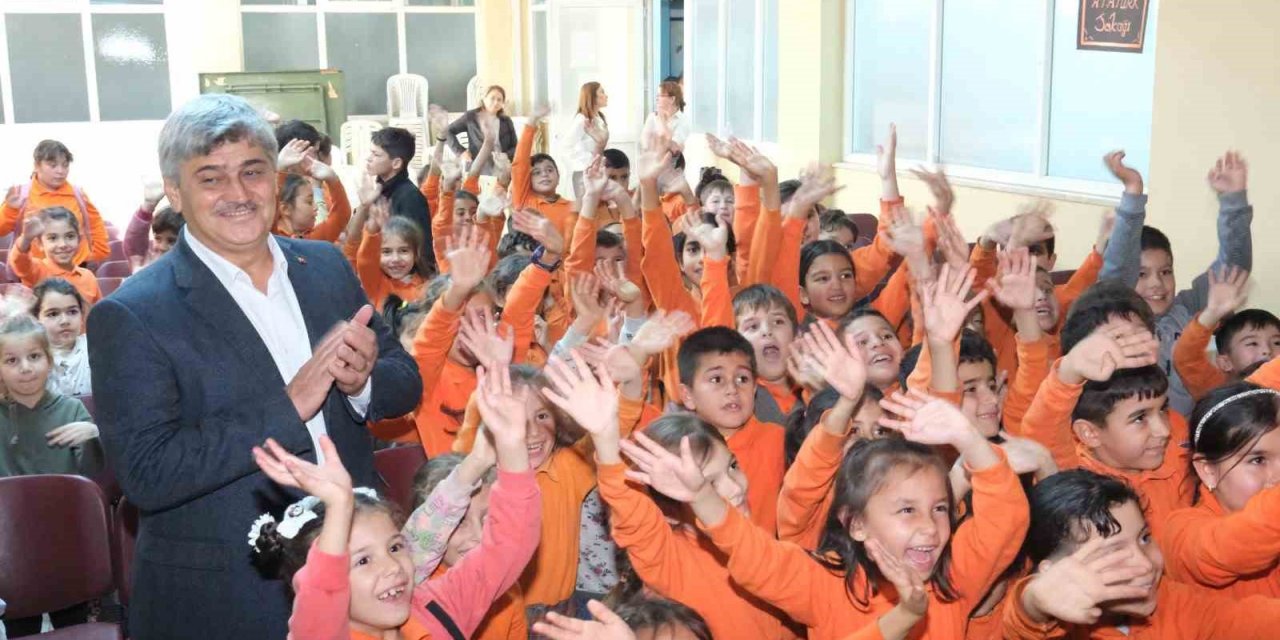 Kuyucak Belediyesi’nden minikler için gösteri