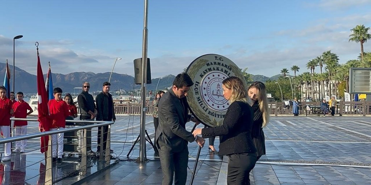Marmaris’te 24 Kasım Öğretmenler günü töreni