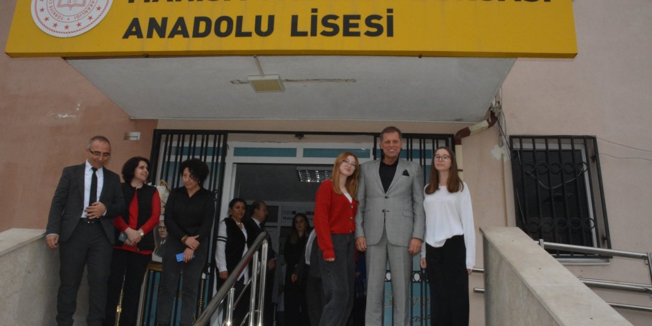 Başkan Özkasap’tan Manisa Ticaret Borsası Anadolu Lisesi öğretmenlerine kutlama