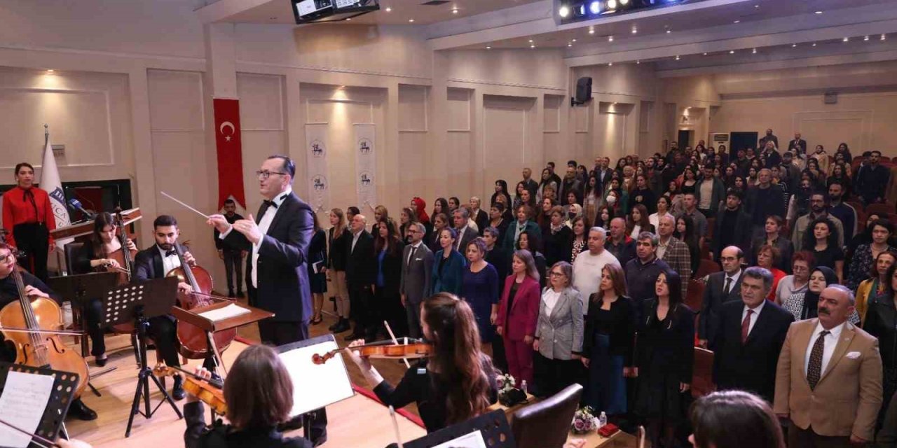 DEÜ’de Öğretmenler Günü programı düzenlendi