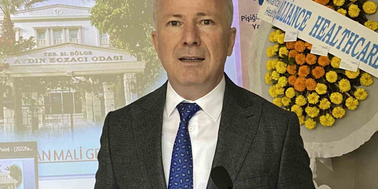 Karaarslan TEB yönetiminde yer alan Aydınlı eczacıları tebrik etti