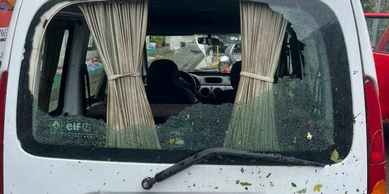 Dalaman’da önce hortum, sonra sağanak yağış hayatı olumsuz etkiledi