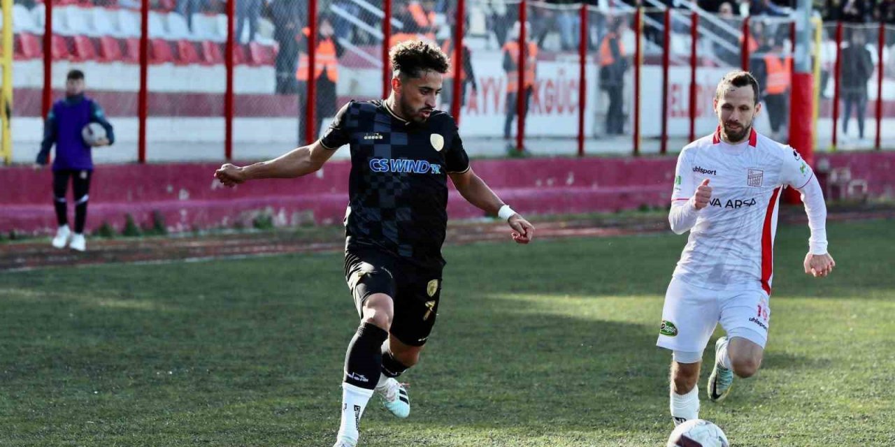 TFF 3. Lig: Ayvalıkgücü Belediyespor: 1 - Aliağaspor FK: 1