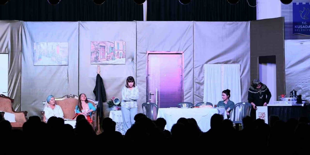 Kadın hikayeleriyle şiddete dikkat çektiler