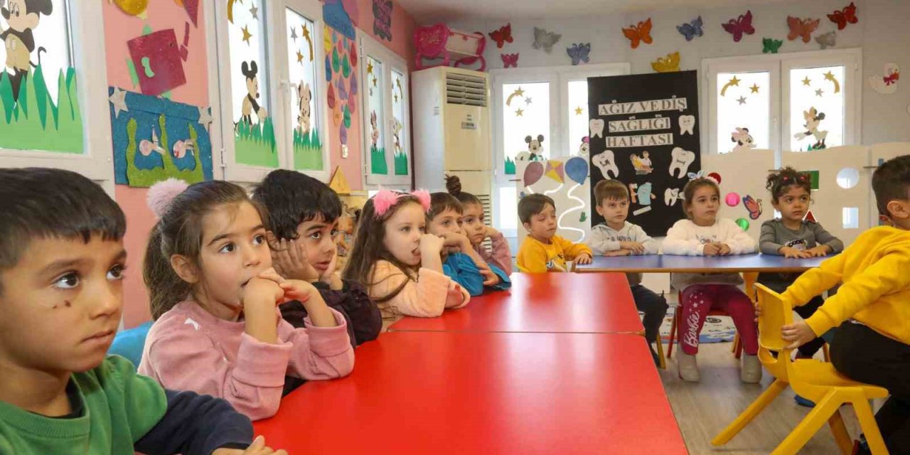 Bucalı miniklere diş sağlığı eğitimi