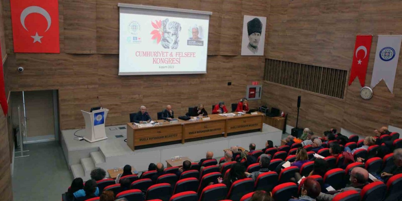 Cumhuriyet Ve Felsefe Kongresi tamamladı