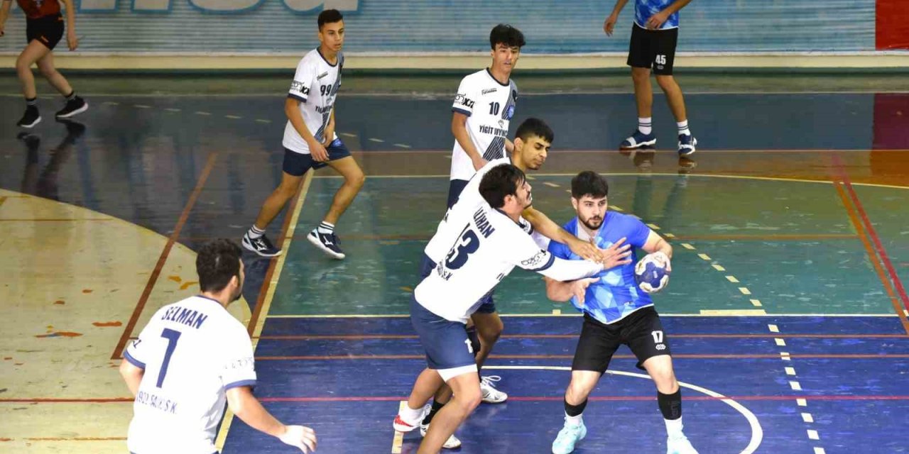 Hentbolda Manisa derbisi Yunusemre’nin: 39-35