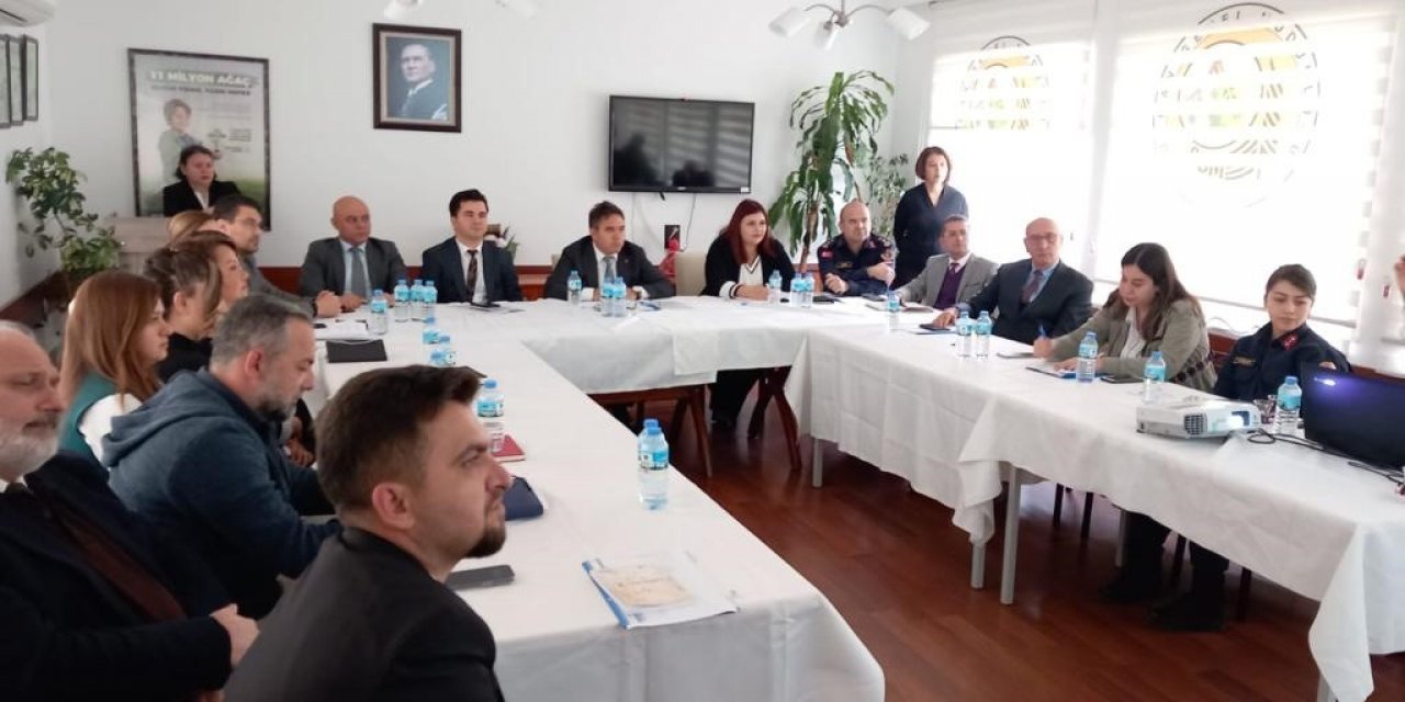 Marmaris’te bağımlılıkla mücadele toplantısı yapıldı