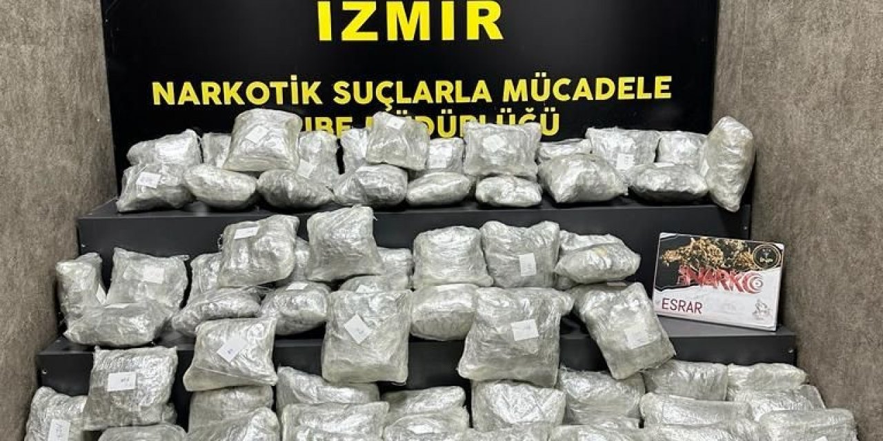 İzmir’de bir kargo firmasında yaklaşık 40 kg esrar ele geçirildi