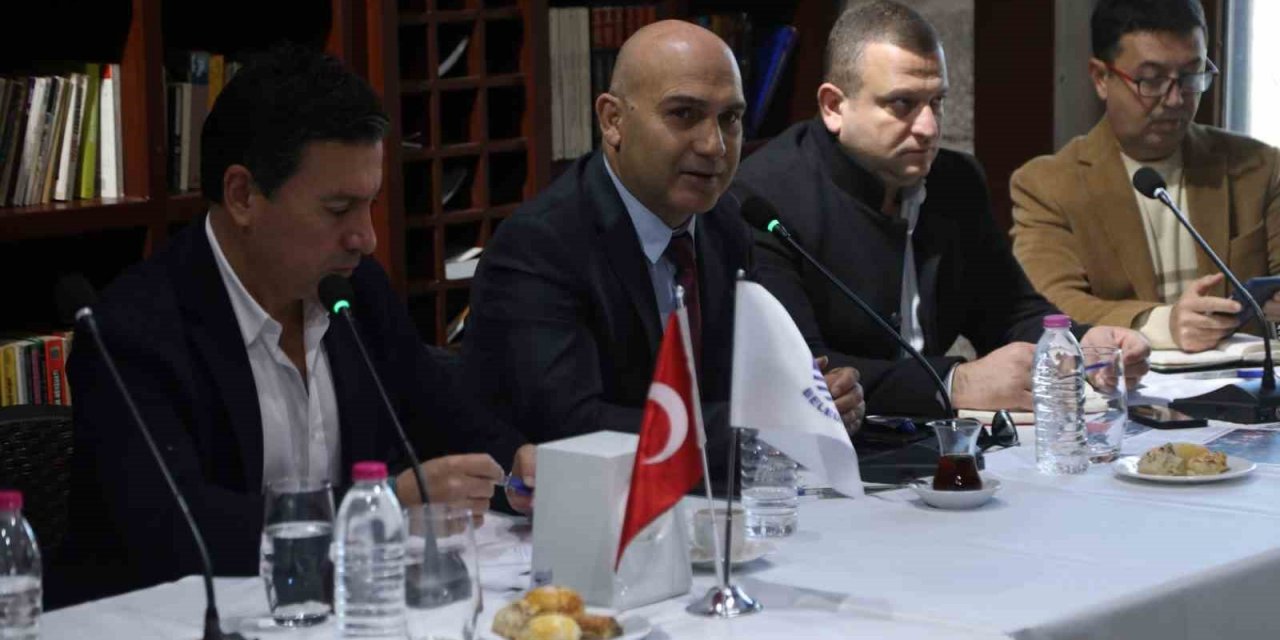 Başkan Aras, site yöneticileri ile buluştu