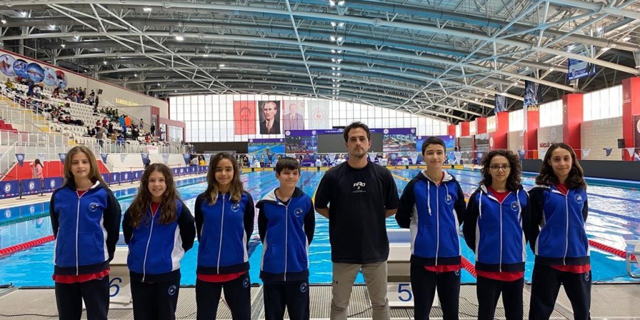 Egeli yüzücüler, Samsun’dan madalyalarla döndü