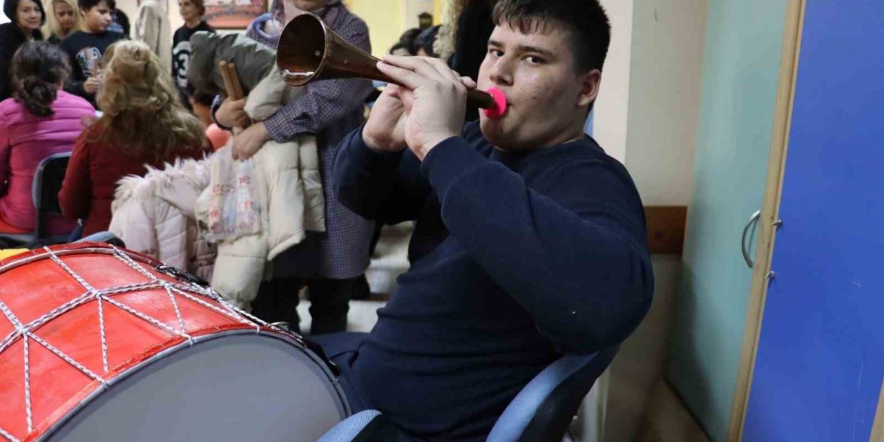 Nazilli’de Otizm Orkestrası ve Korosu kuruldu