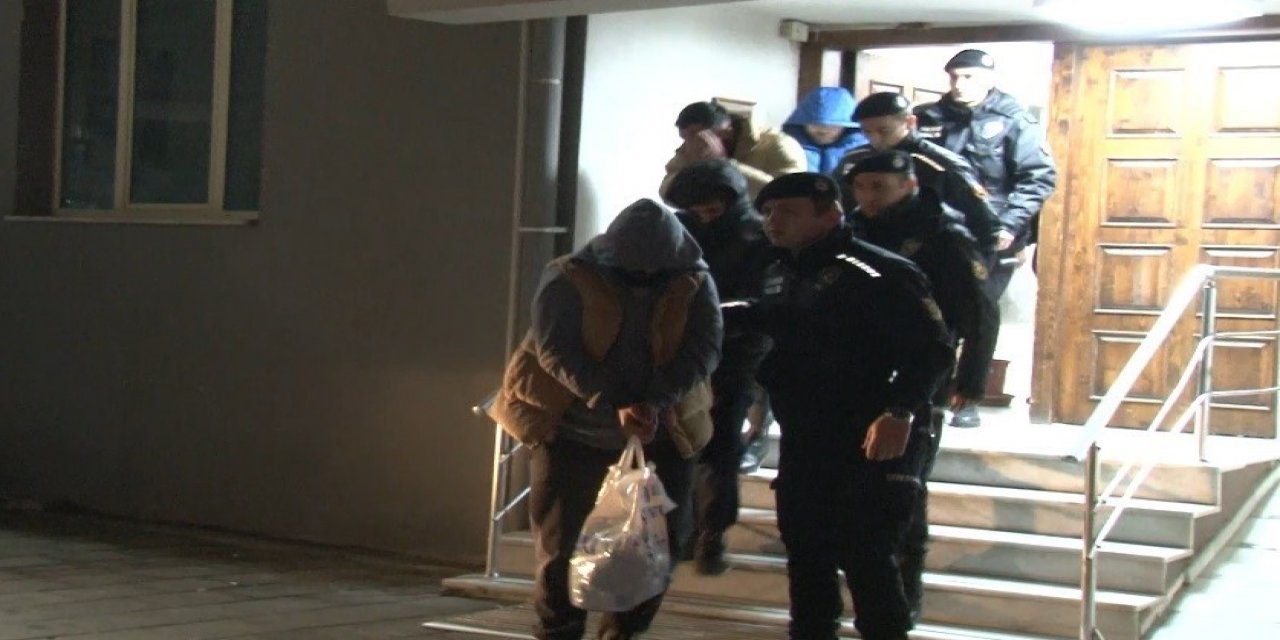 İzmir merkezli ’Sibergöz-7’ operasyonunda 38 tutuklama