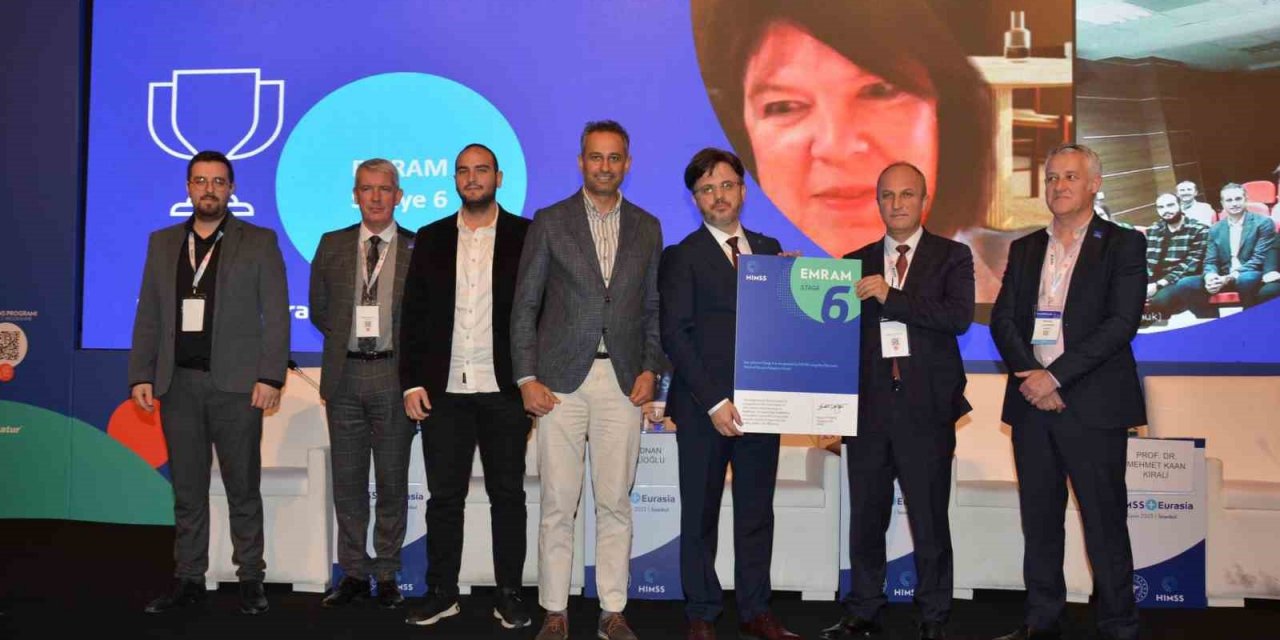 Kuşadası Devlet Hastanesi, Dijital Hastane Ödülü’nü aldı