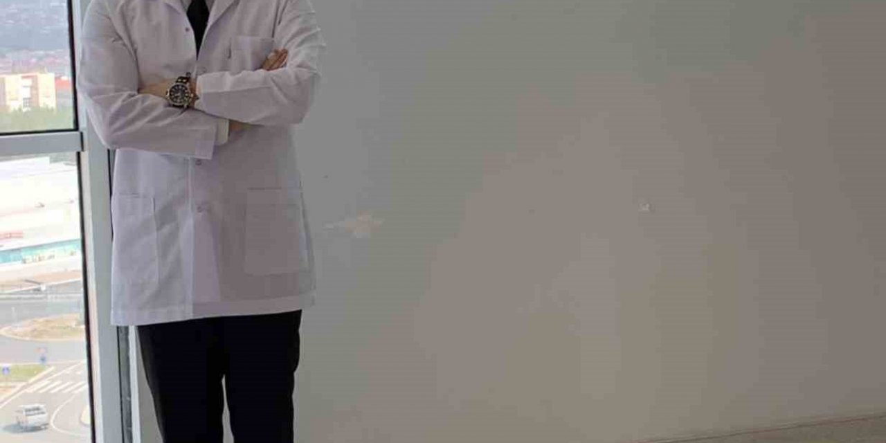 İftira kurbanı doktor görevine döndü, hukuk mücadelesini sürdürüyor