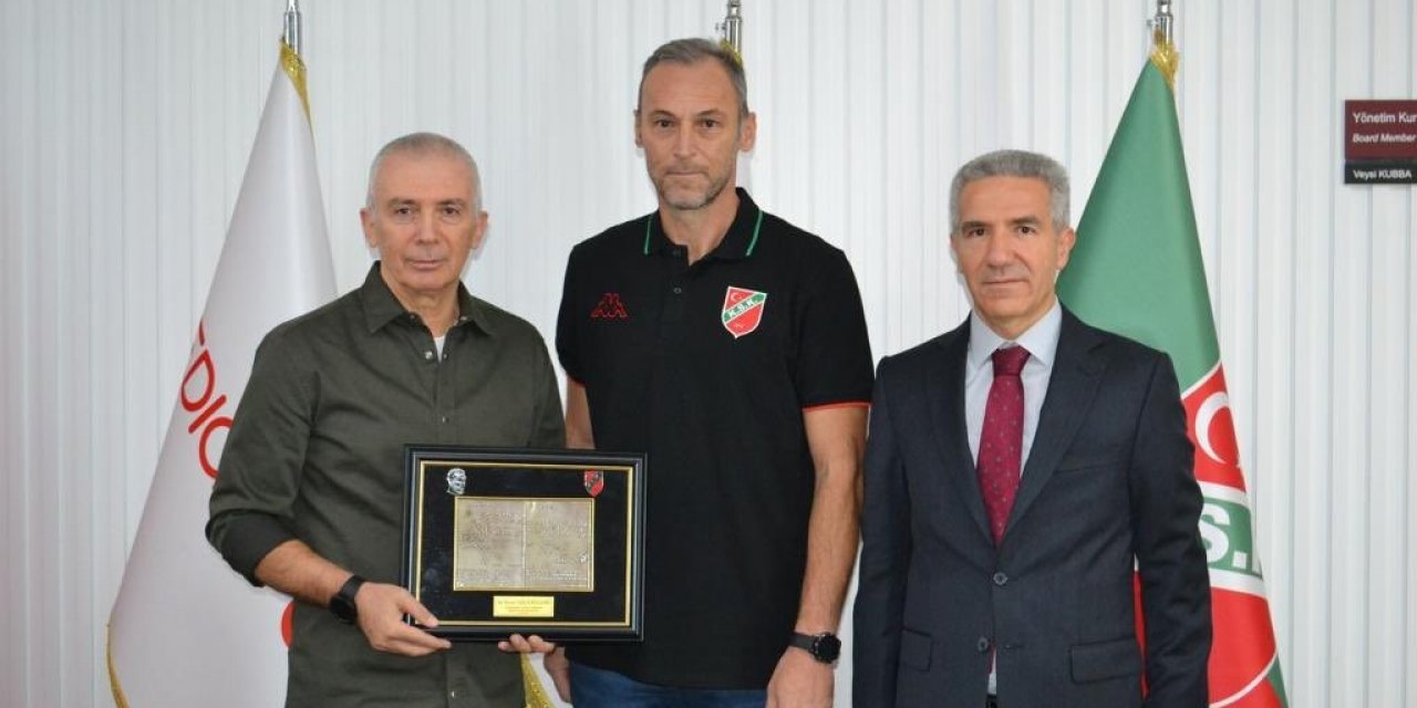 Karşıyaka Medical Point’te Gökhan Öner dönemi başladı
