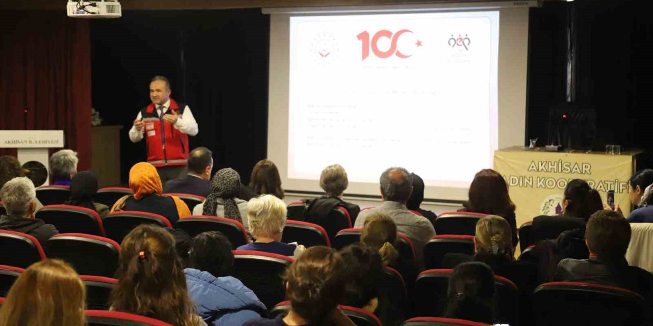 Akhisar’da madde bağımlılığı semineri