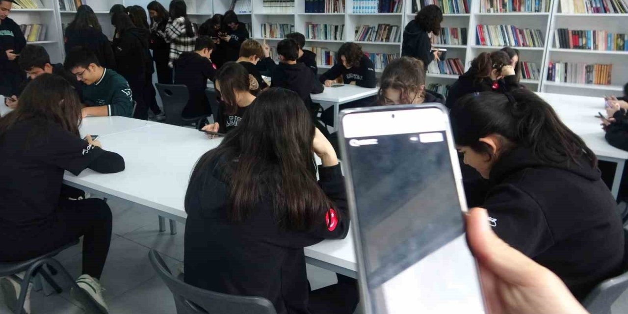 Teknolojiyi kullanarak hem öğreniyorlar, hem eğleniyorlar