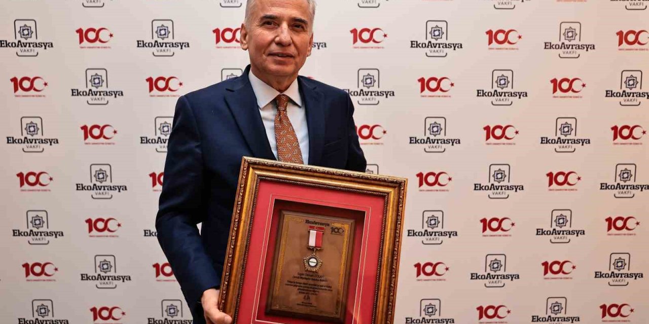 Avrasya Hizmet Ödülü, Başkan Zolan’ın oldu