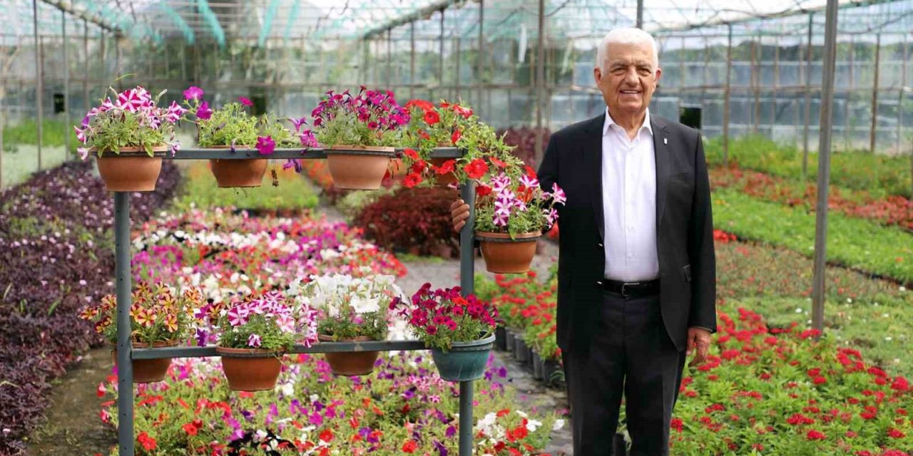Muğla’nın çiçekleri 8 ilin cadde ve sokaklarını süslüyor