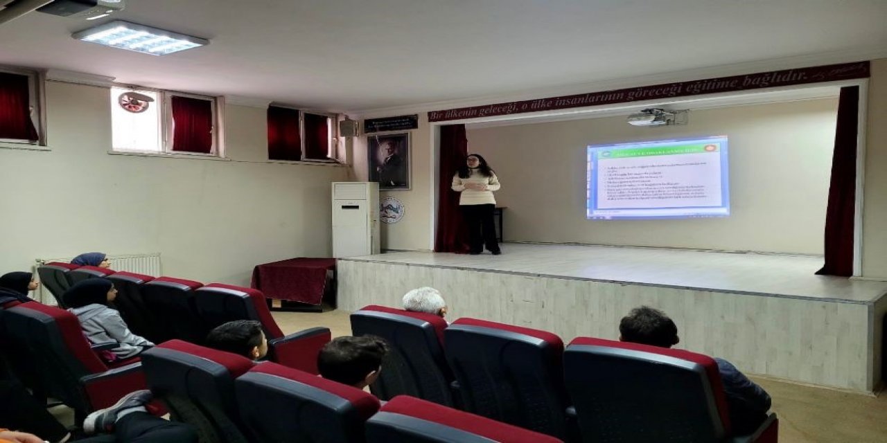MABEM’den öğrencilere ‘Verimli Ders Çalışma ve Zaman Yönetimi’ semineri