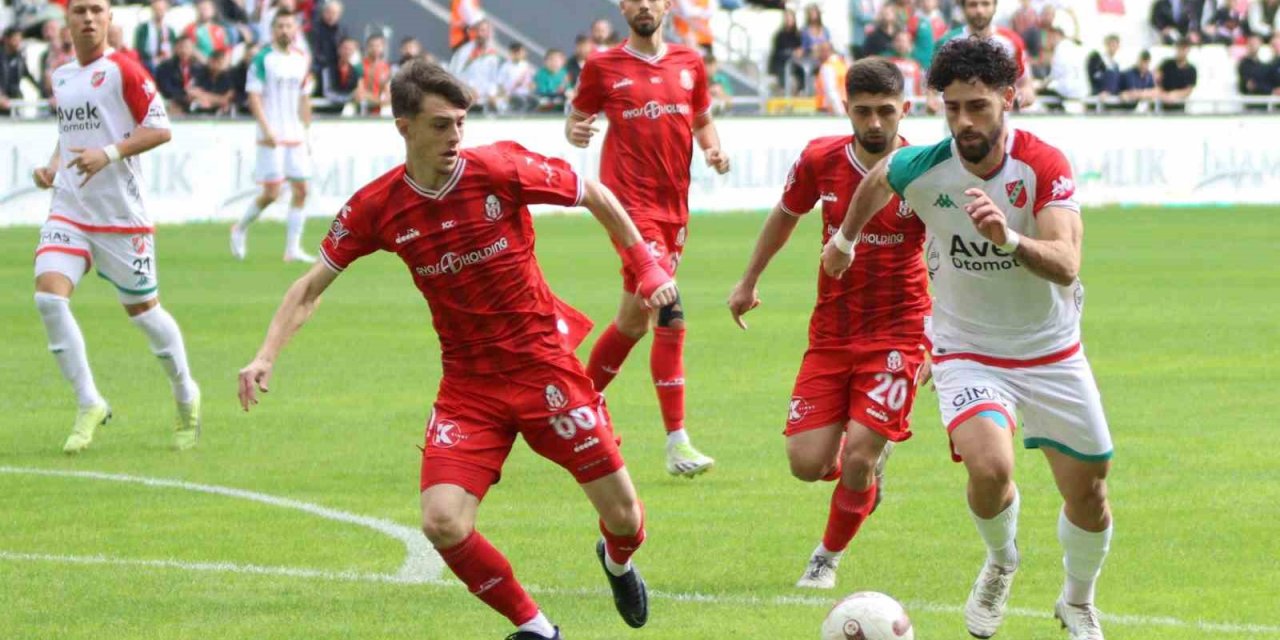 TFF 3. Lig: Karşıyaka: 0 - Bulvarspor: 0