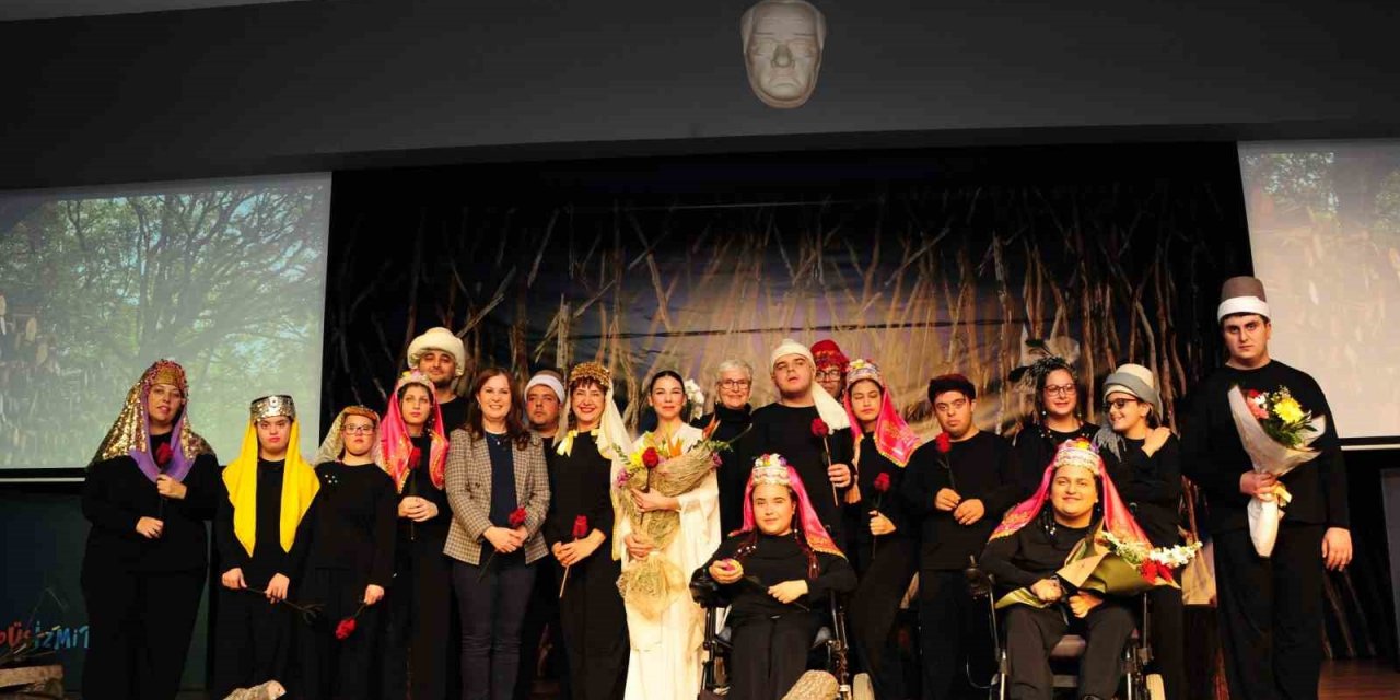 Engel tanımayan sahne performansına büyük alkış