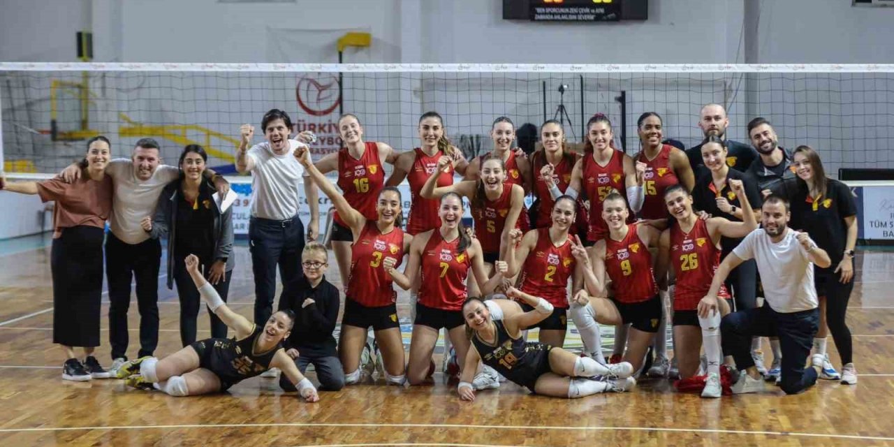 Göztepe Voleybol, ikinci sıraya yerleşti