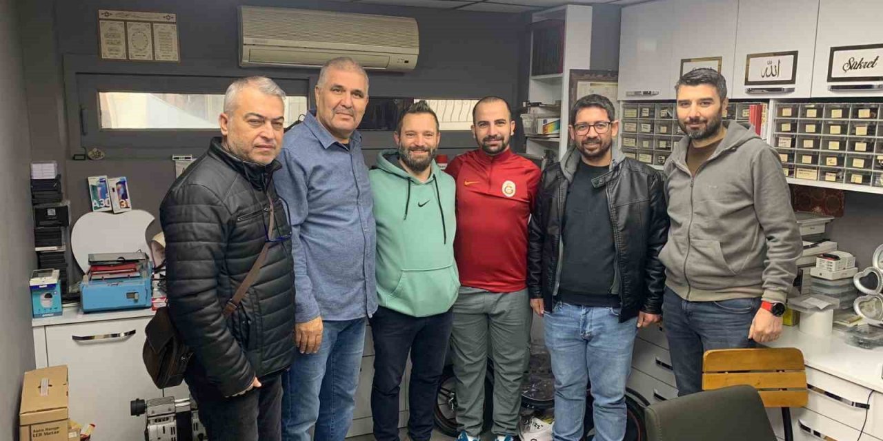 Cep telefonu tamiri belgesi için sınava girdiler