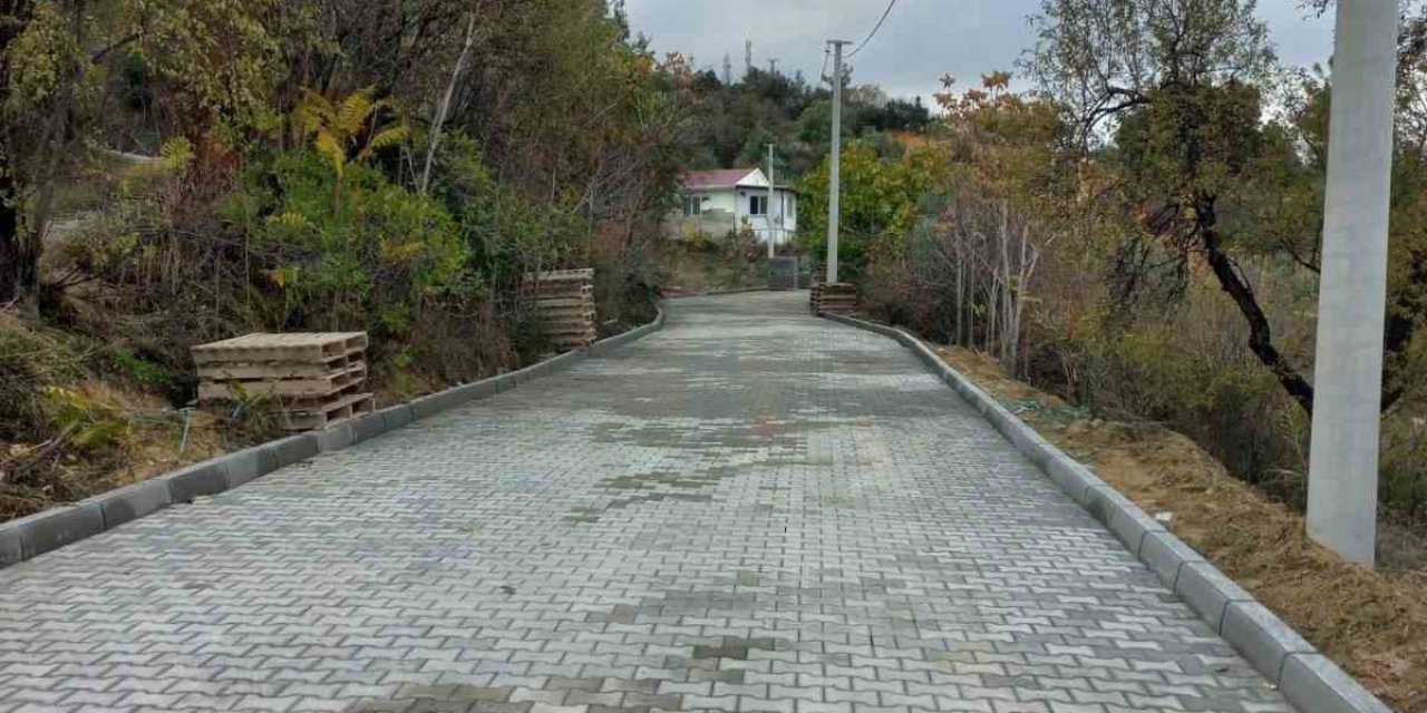 Buldan’daki yol sorununu büyükşehir çözdü