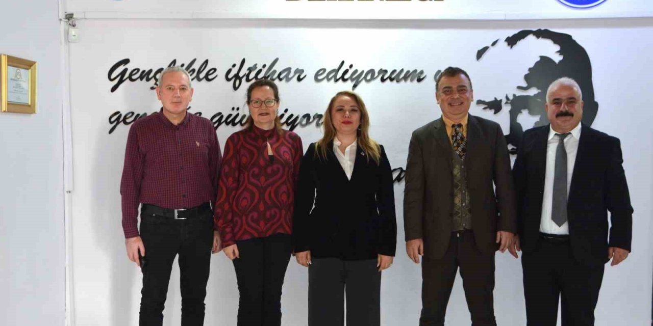 Bitkilerin Profesörü Prof. Dr. Aysun Bay Karabulut, EÜ İletişim’e konuk oldu