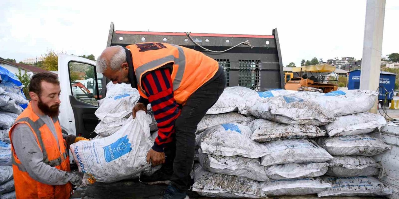 Kuşadası Belediyesi’nden vatandaşlara kış desteği