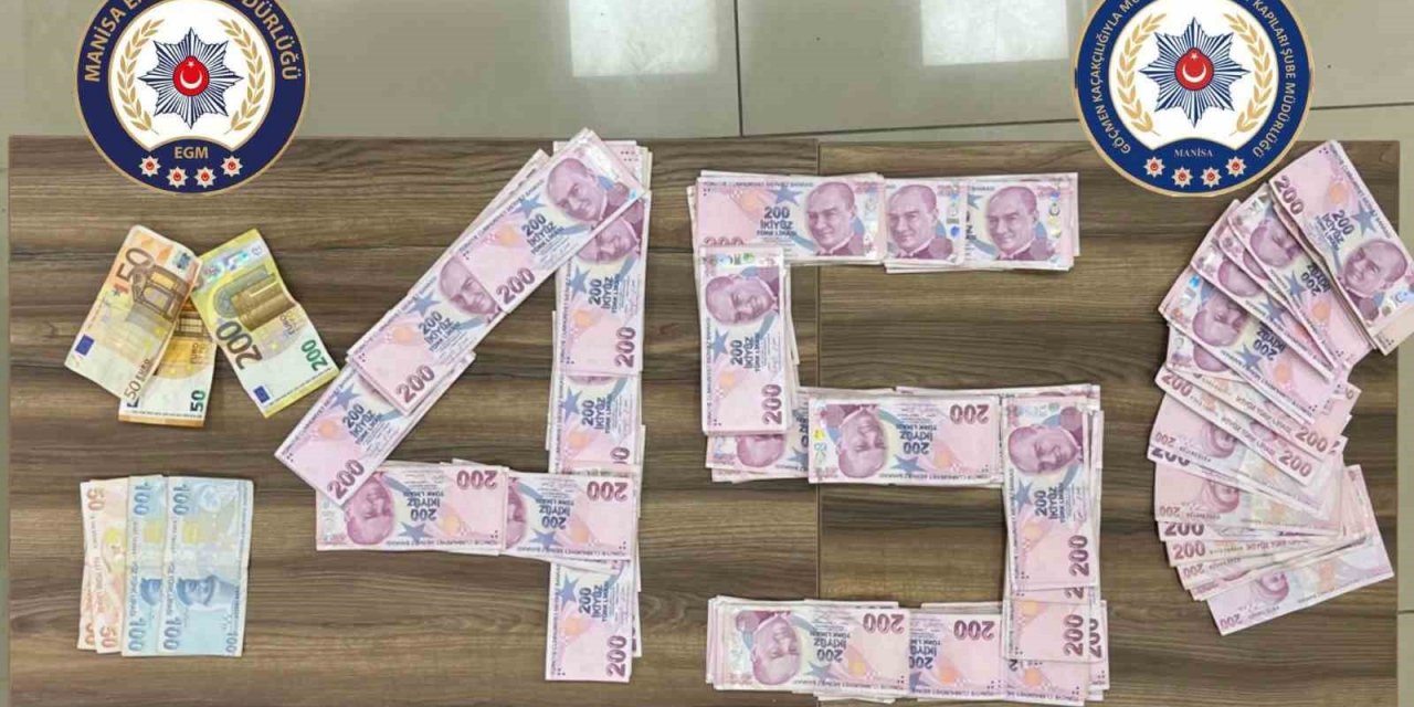 Kapalı kasa kamyonet içinde 33 göçmen yakalandı