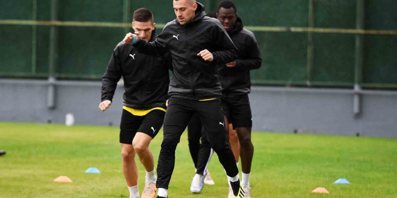 Manisa FK, Adanaspor maçı hazırlıklarını tamamladı