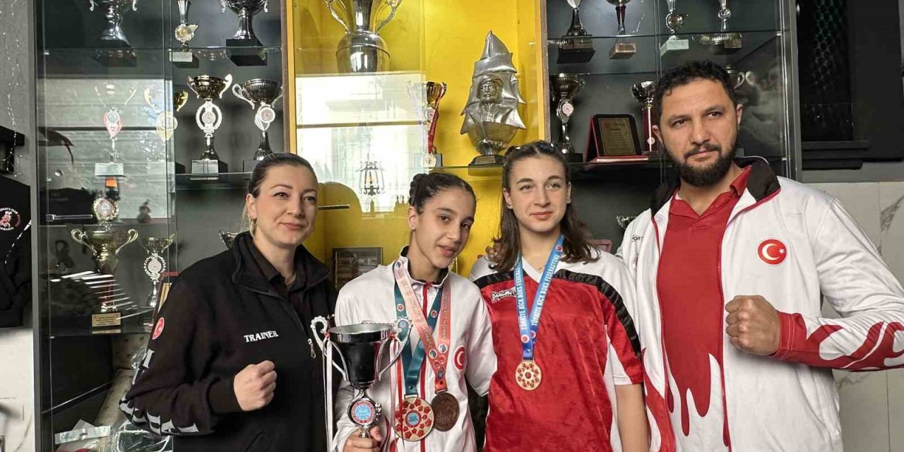 Şampiyon babanın şampiyon kızları Dünya Kupası yolunda