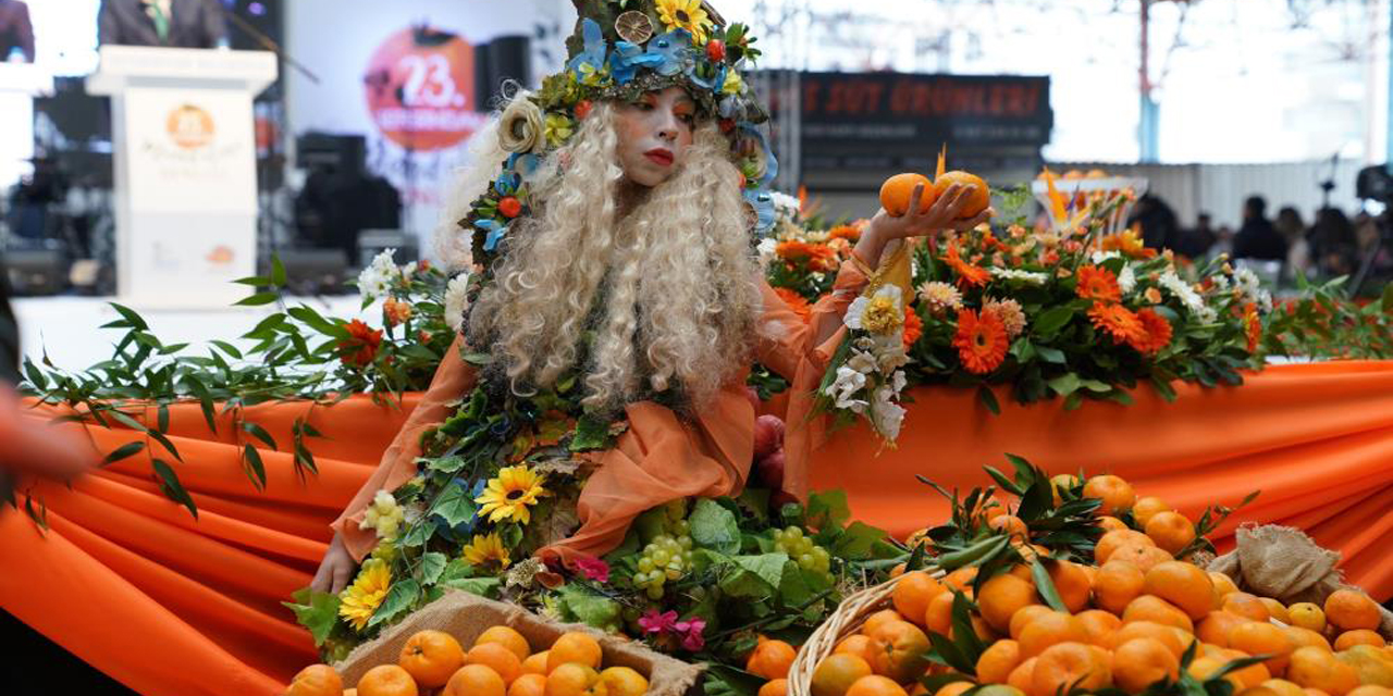 Seferihisar’da 23’üncü Mandalina Şenliği düzenlendi