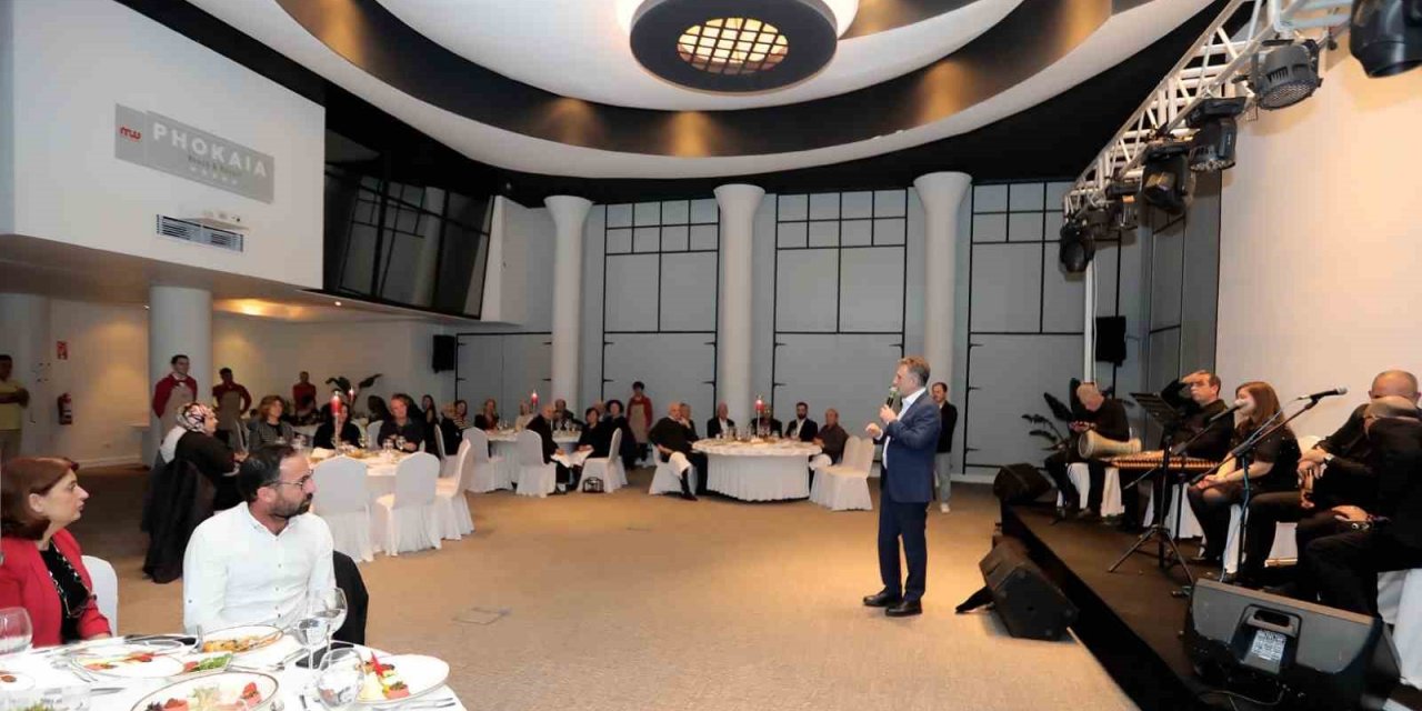 Bayraklı’nın muhtarları Başkan Sandal ile buluştu