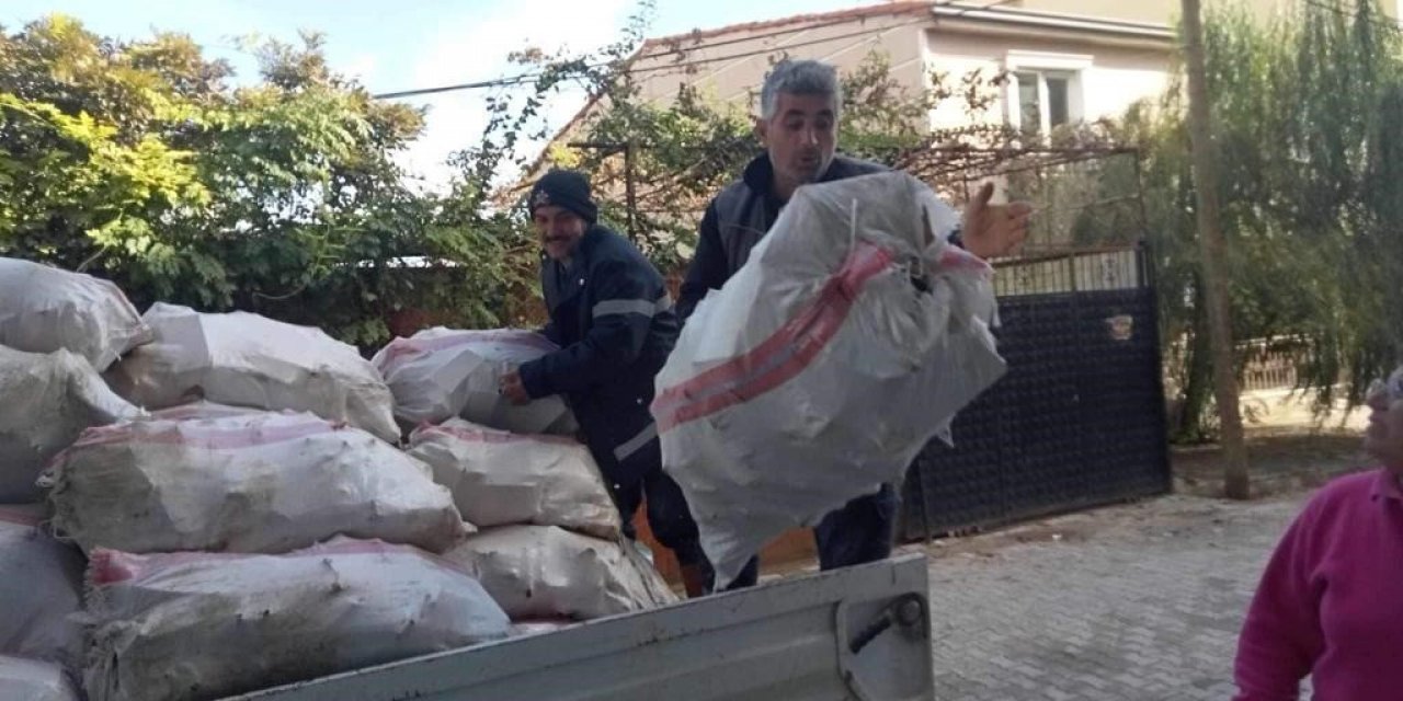 Germencik Belediyesi ihtiyaç sahiplerine destek vermeye devam ediyor