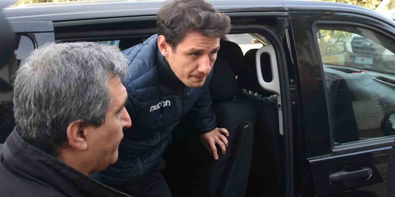 Saldırıya uğrayan hakem Halil Umut Meler, ailesine kavuştu