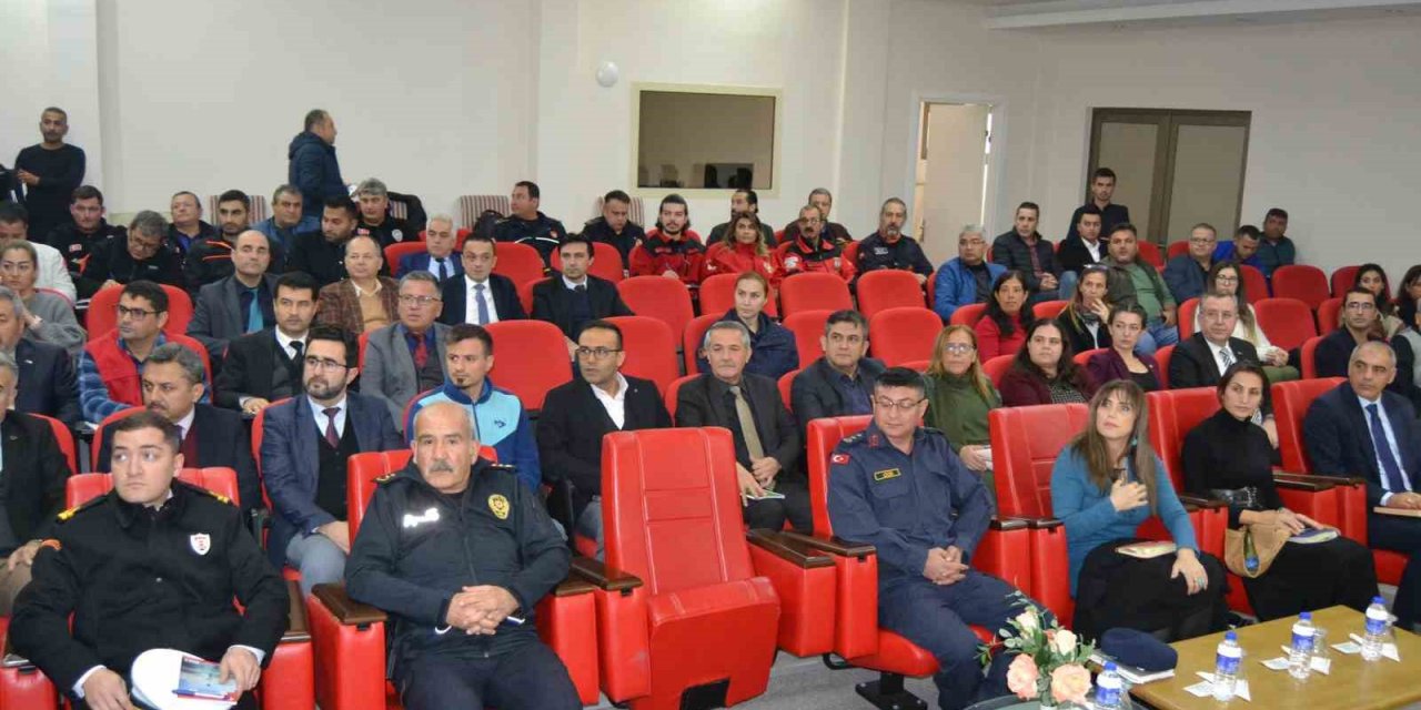Fethiye’de “Afet” konulu toplantı yapıldı