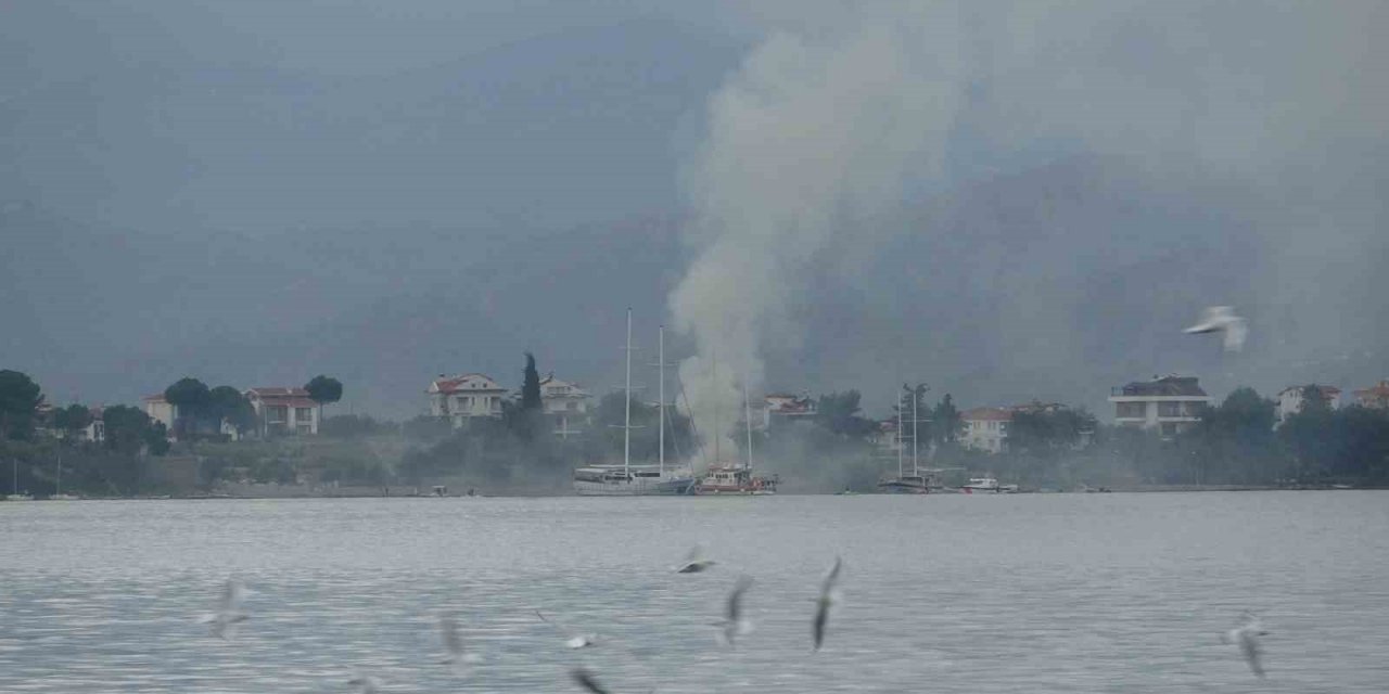 Fethiye’de gulet tekne alevlere teslim oldu