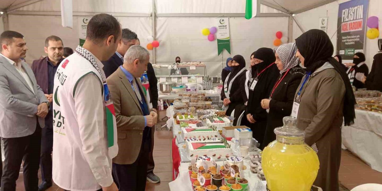 Filistin’e destek için ’Hayır Çarşısı’ açıldı