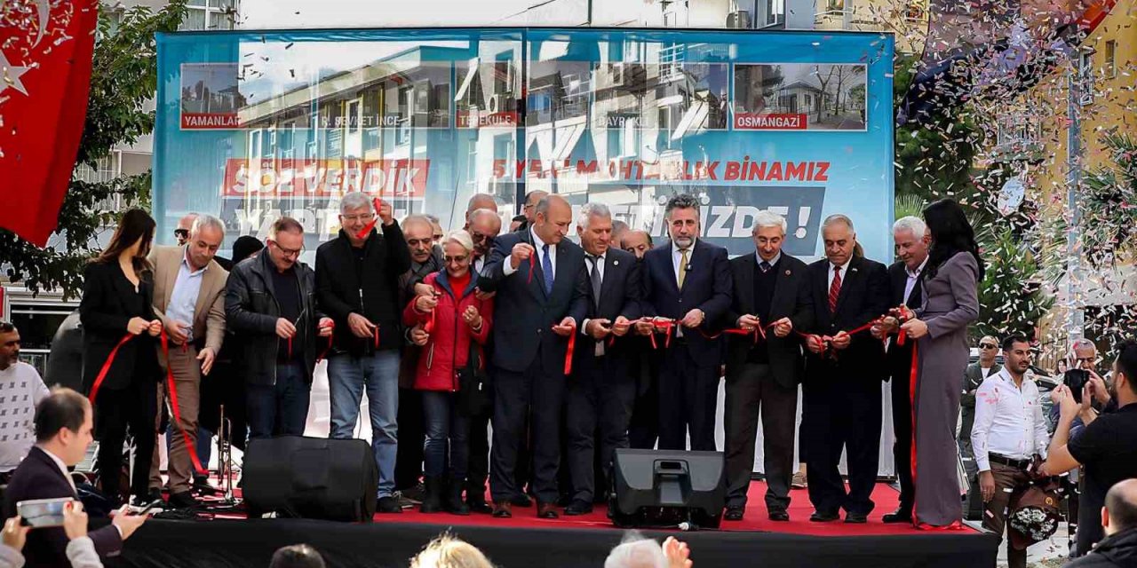 Bayraklı’da 5 yeni muhtarlık binası açıldı